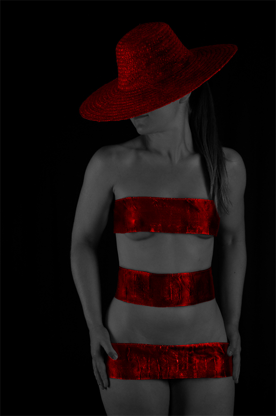 Lady in four times red