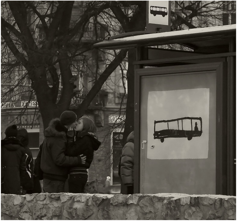12 wiosna przyjechała autobusem