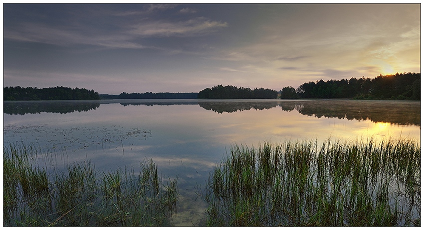 Poranek nad jeziorem