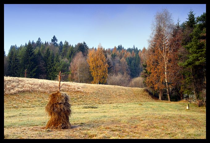 U podnóża góry...