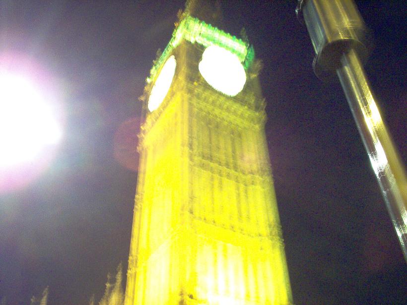 Big Ben nocą :))                         [dzień gniota]