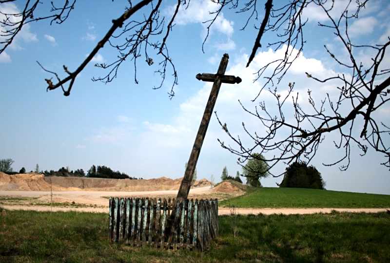 Dybów
