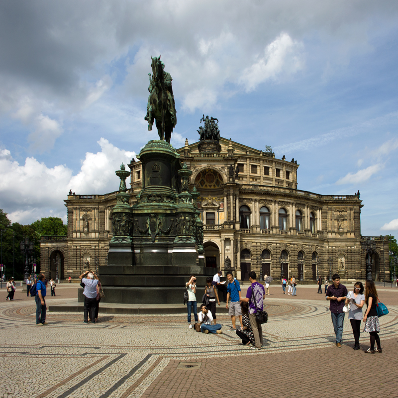 DRESDEN: Opera