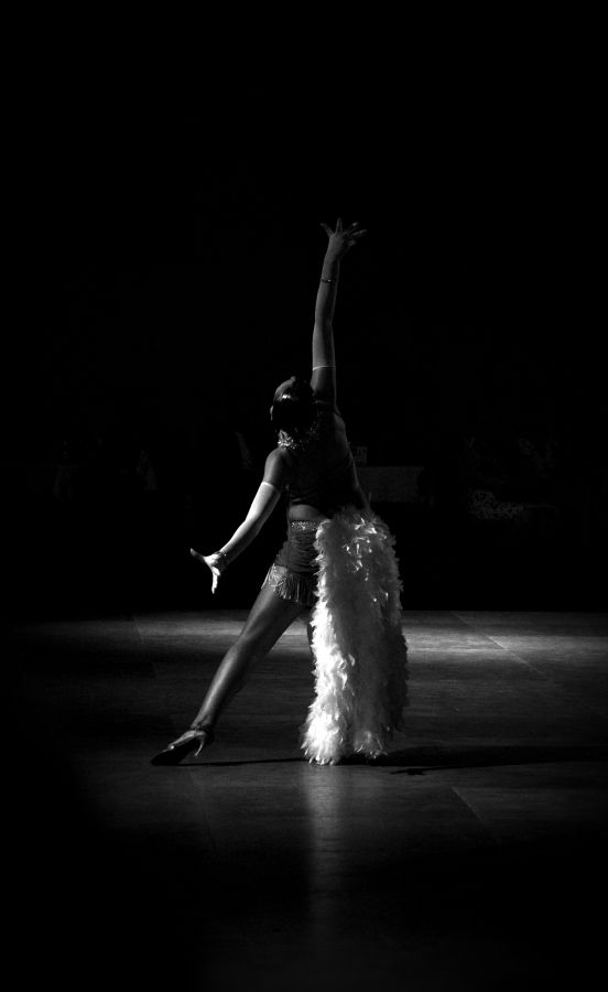dancing in the moonlight (2)