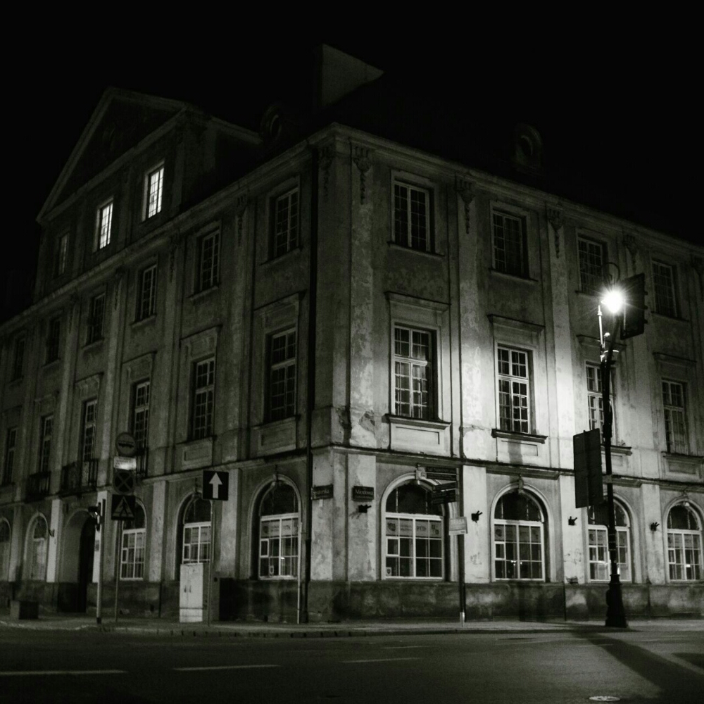 Noc w Warszawie