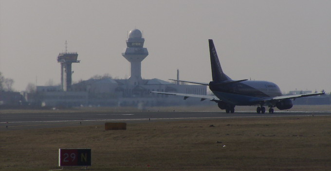 OY-MAA RWY 29 N