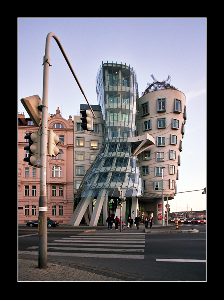 Tańczący dom