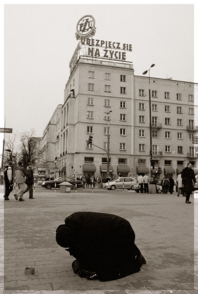 ZAWIEDZIONY z serii "iNNA wARSZAWA"
