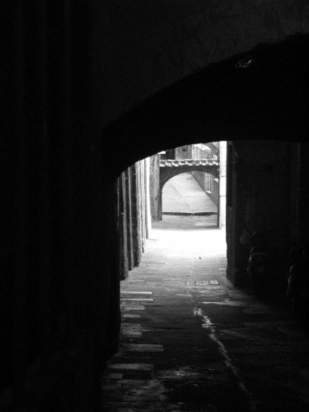 Siena - uliczki - Italia 2005