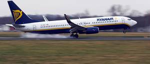 B737