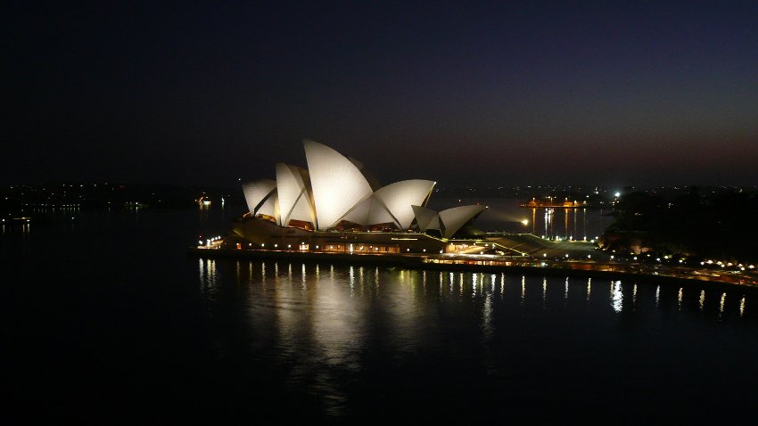 opera w Sydney o wschodzie