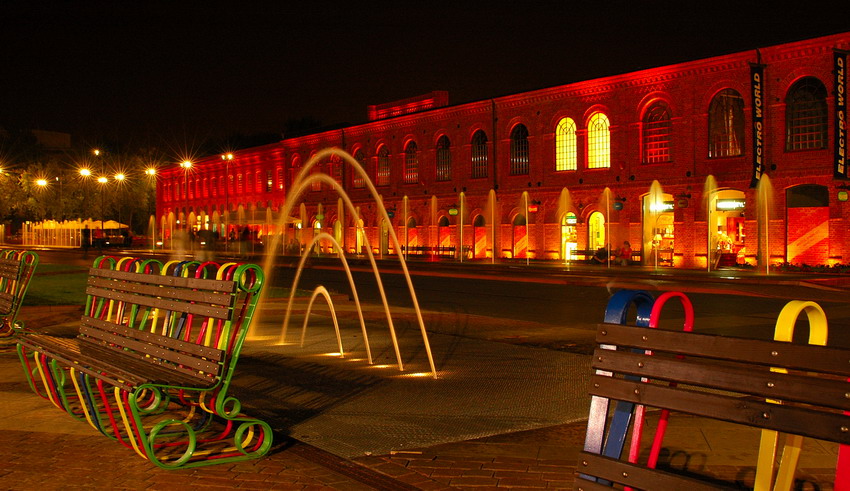 Łódź nocą (Manufaktura) 3