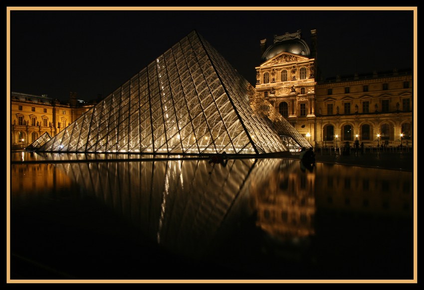 Louvre od LeO II