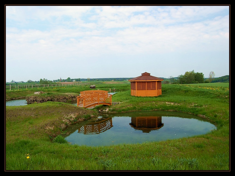 Most między nami