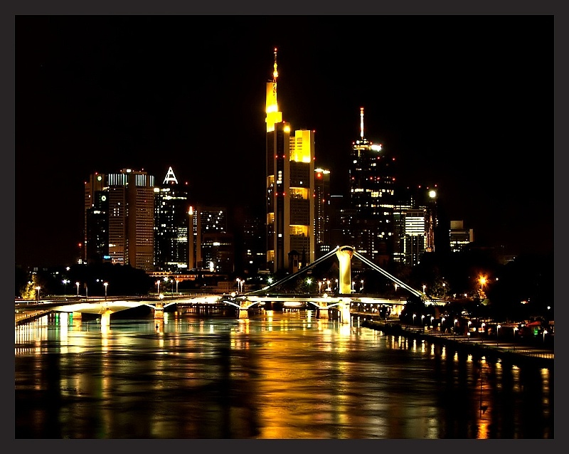 \\"Frankfurt\\"