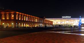 Manufaktura nocą