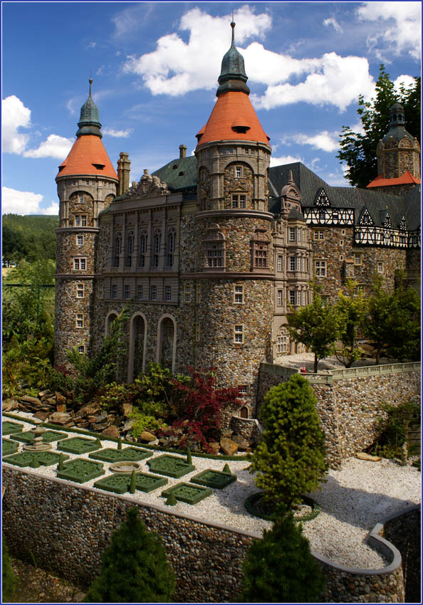 Książ
