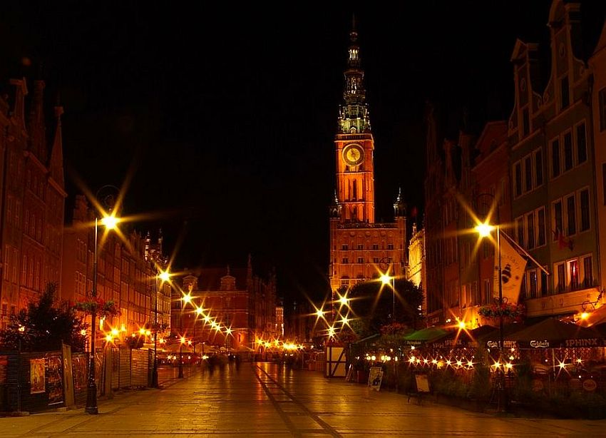gdańsk nocą