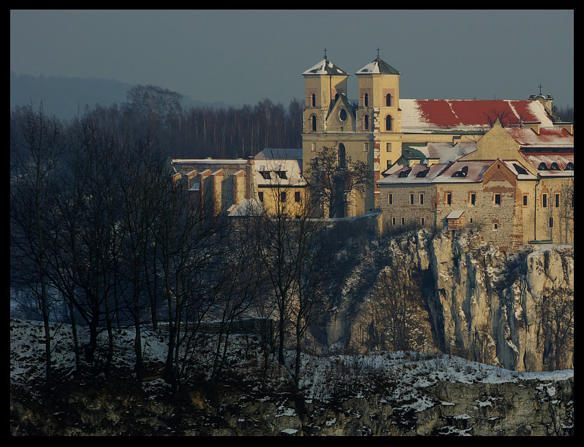 TYNIEC zimową porą