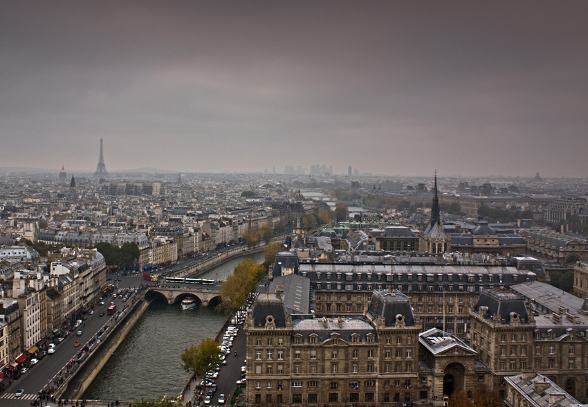 Szaro bury Paris