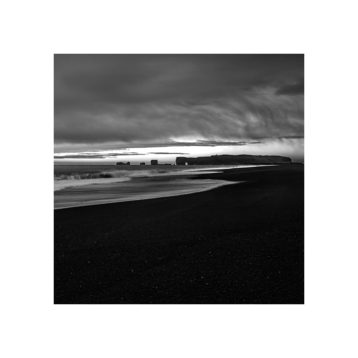 Dyrholaey - into the ocean