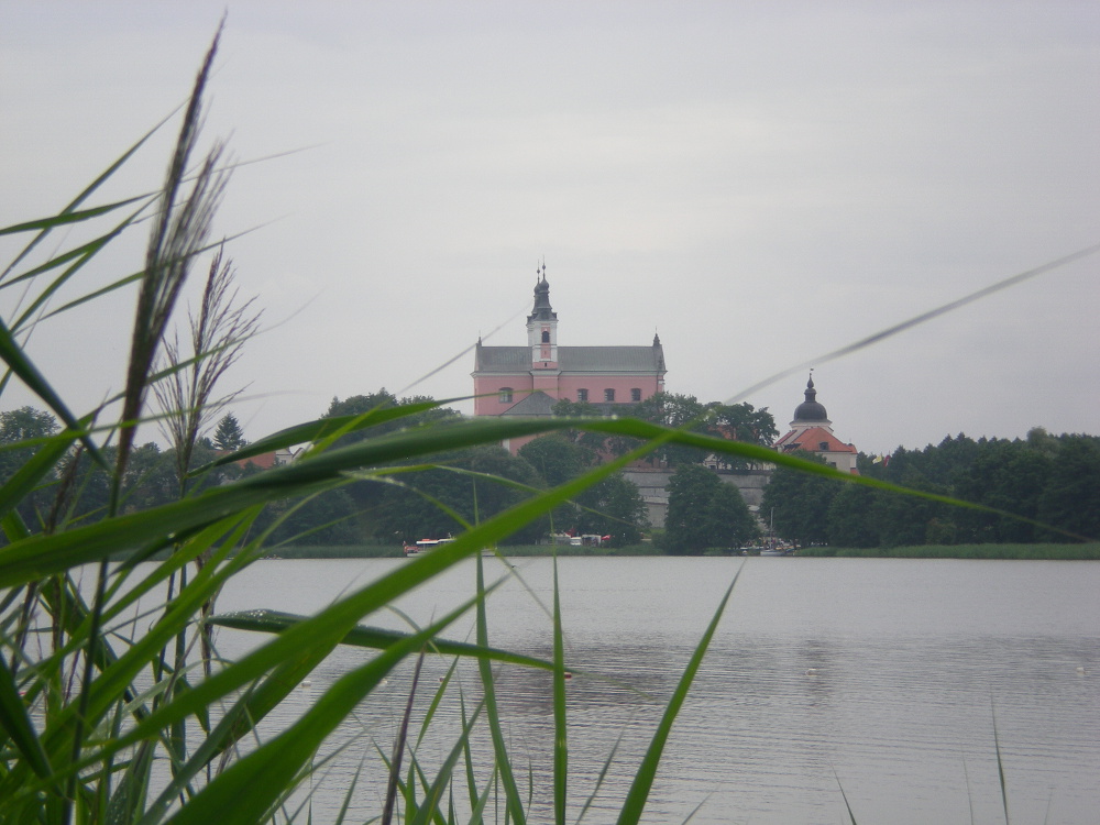 Z widokiem na Wigierski Klasztor