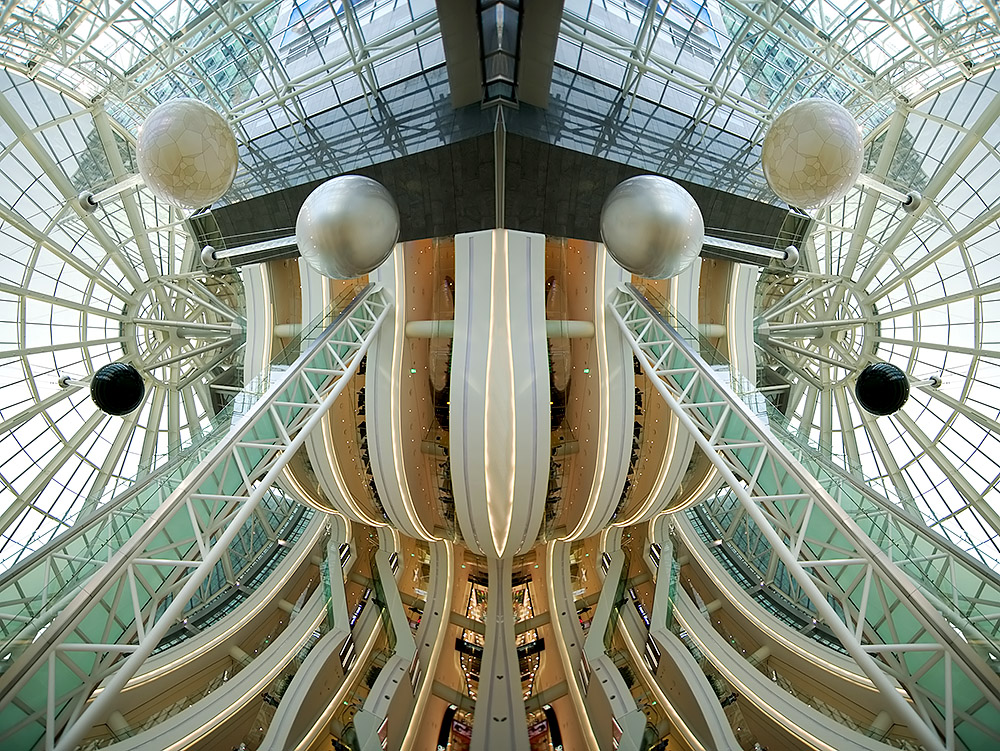 W szponach galerii