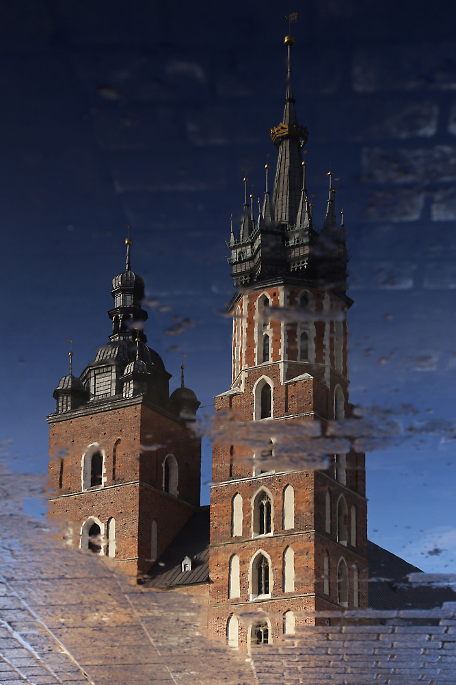 ...takie moje krakowskie...w kałuży malowane.
