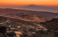W CIENIU TEIDE...