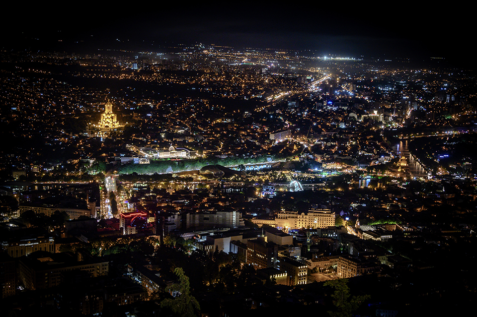 Tibilisi nocą