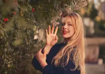 MIMOZAMI JESIEŃ SIĘ ZACZYNA . . .