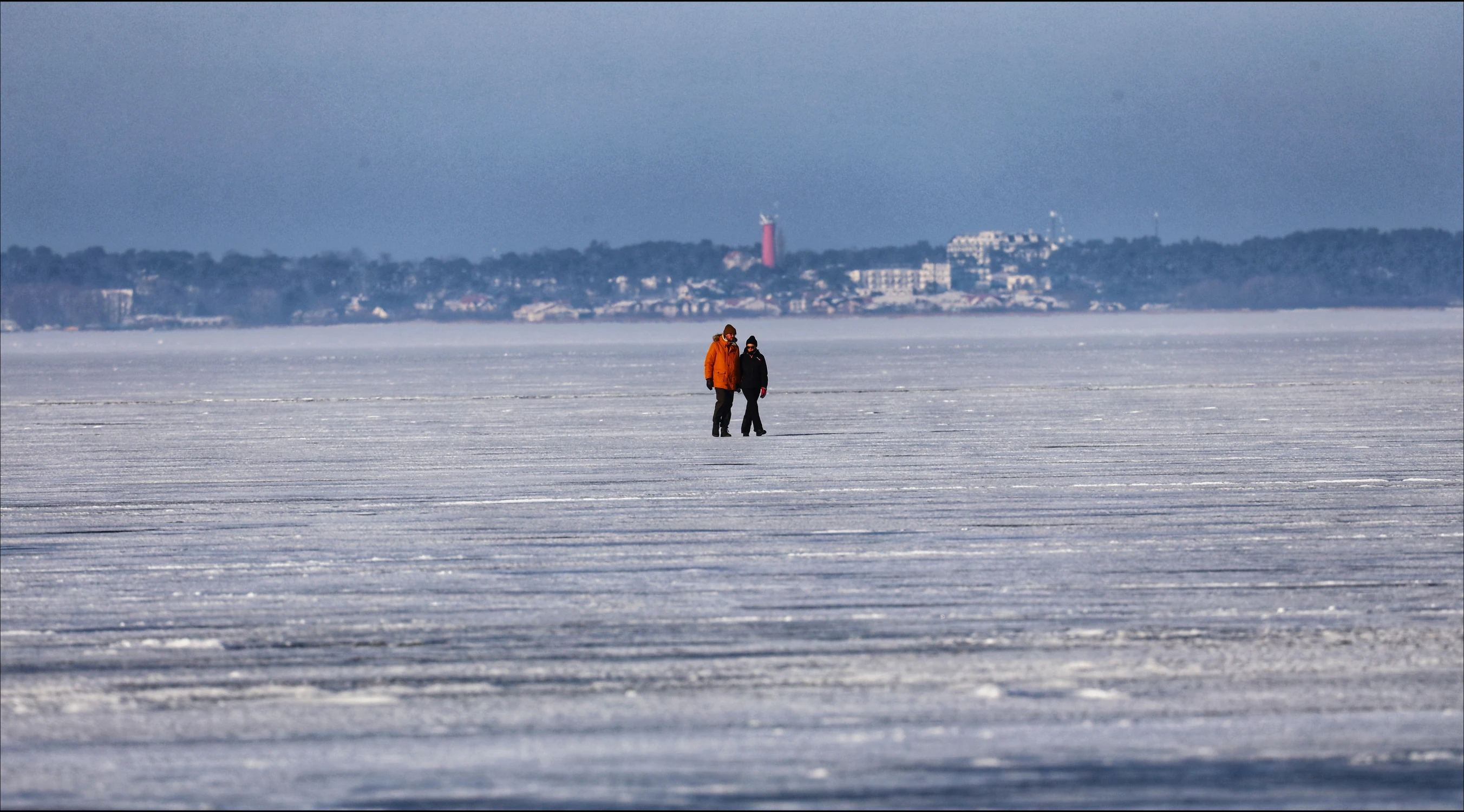 Piechotą będę szła( po zmarzniętym Zalewie do Krynicy.)