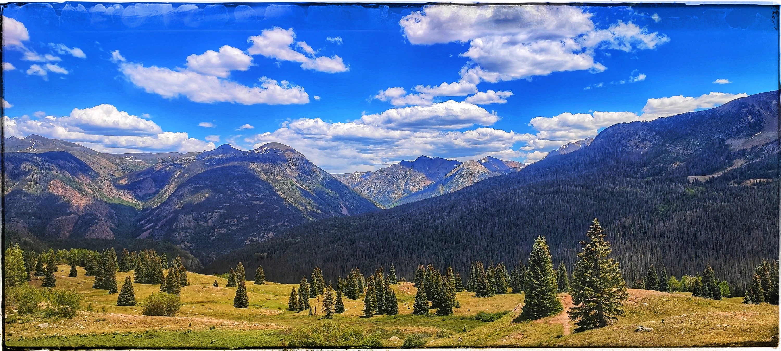 Lato w Górach Skalistych