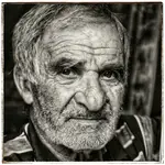 1000092791-portret przy pieczeniu chleba