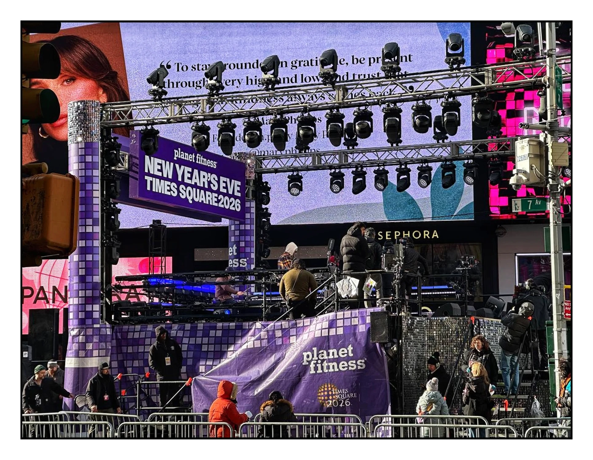 Times Square...jeszcze kilka godzin...światła rampy