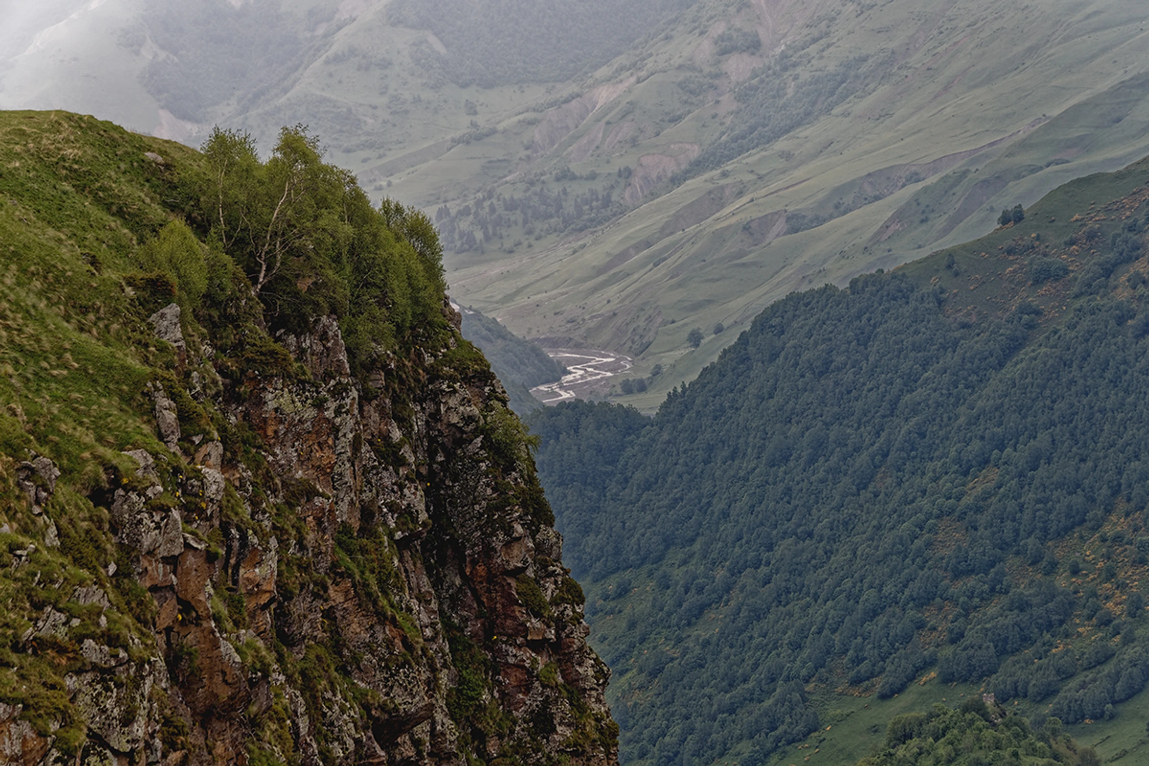 W górach Kaukaza. Gudauri