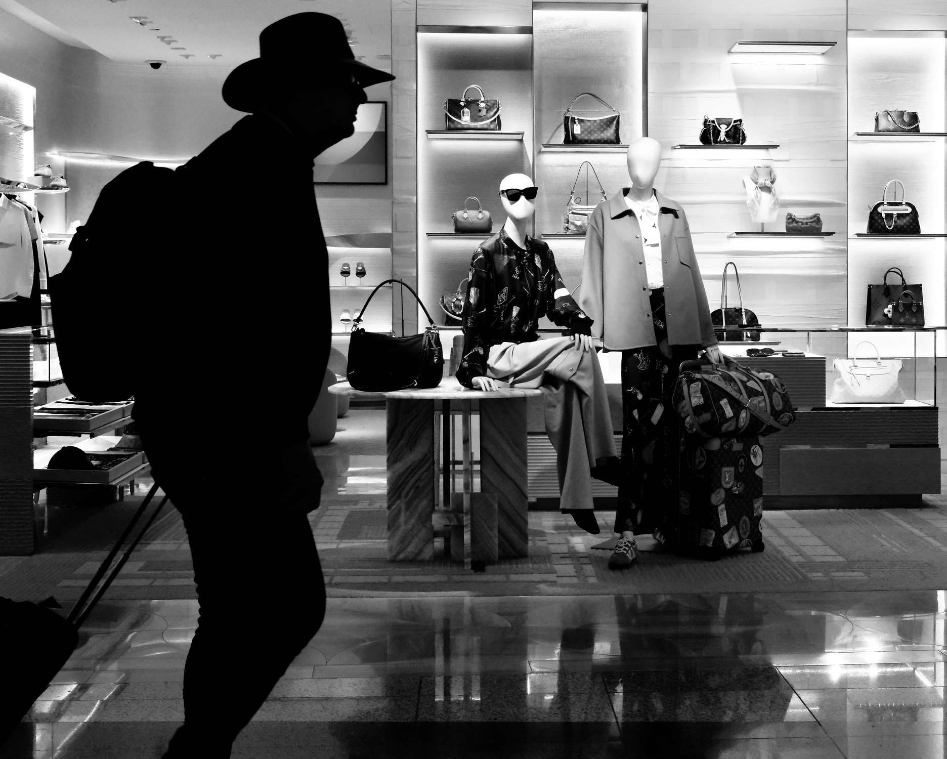 Noir Elegance