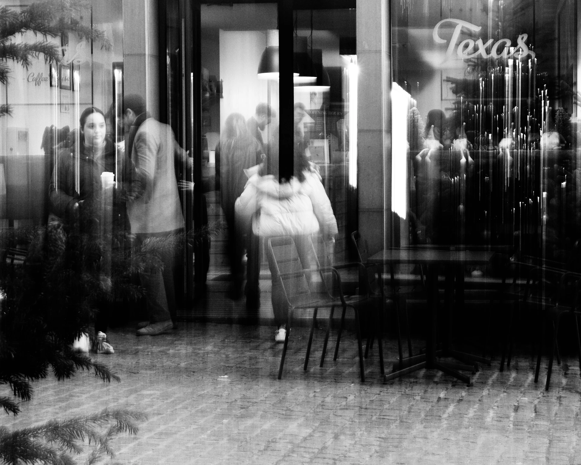 Quiet Flow of Velvet Blur...