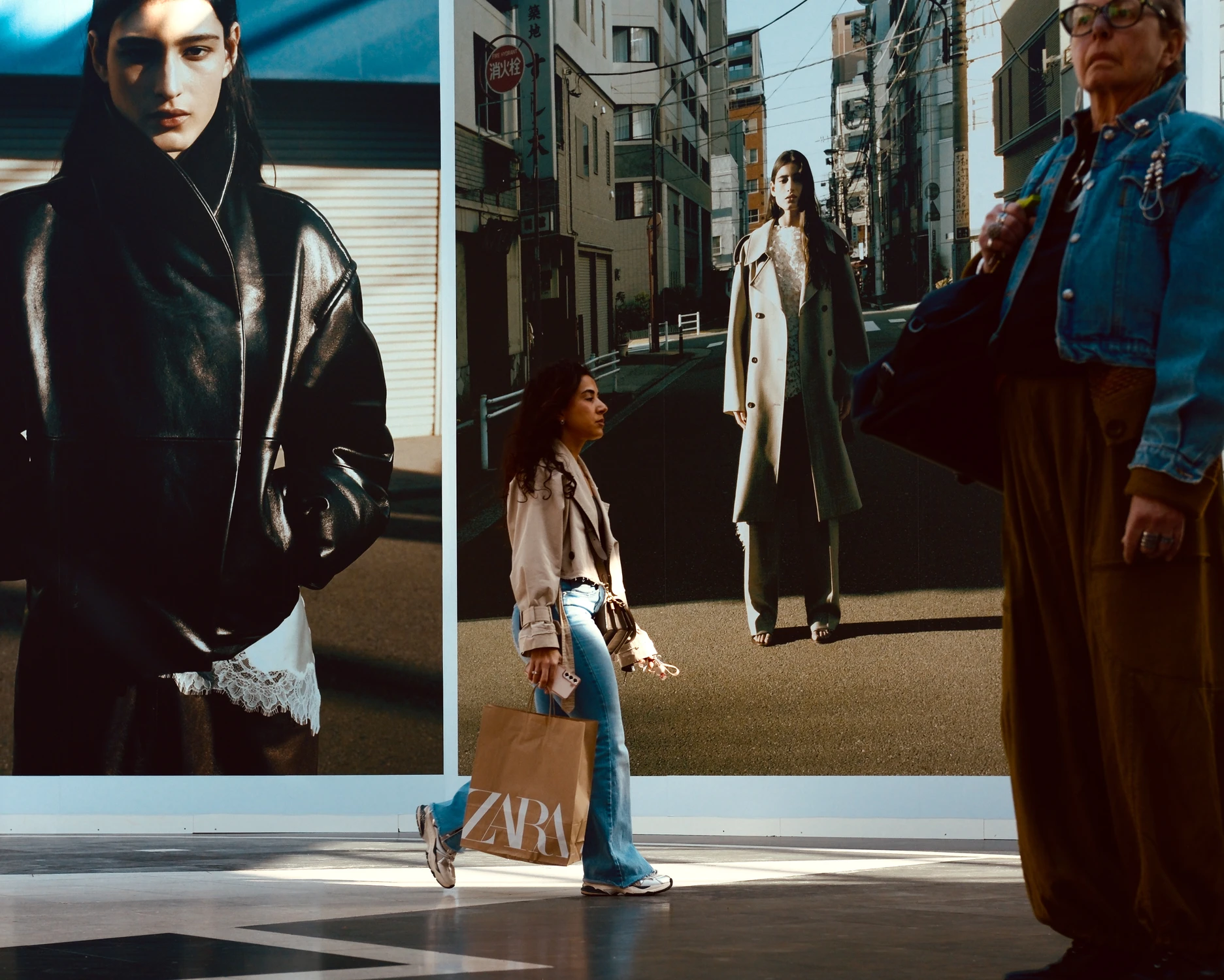 ...jeden kadr, cztery historie