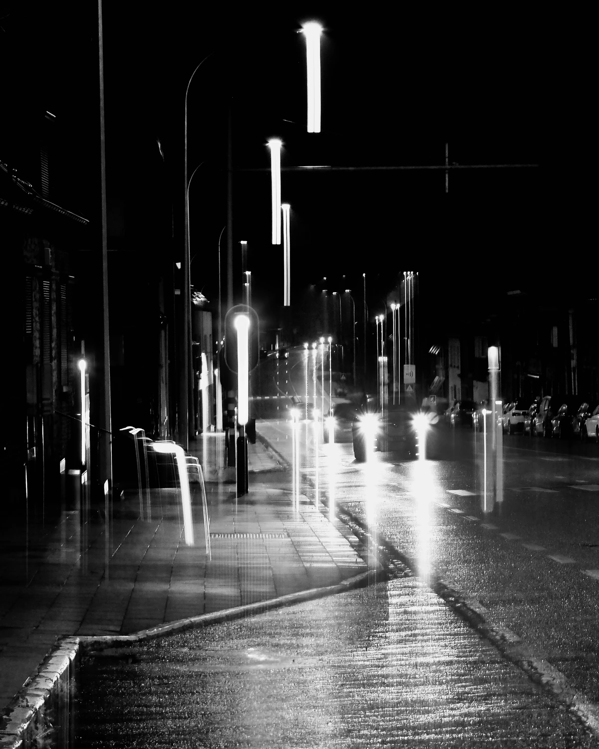 ulica wieczorową porą...