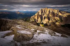 DOLOMITY ...