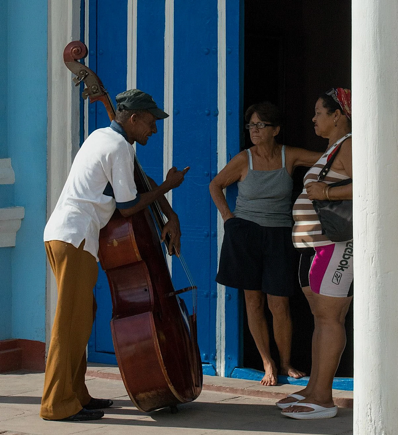Basista i dziewczyny (groupie)