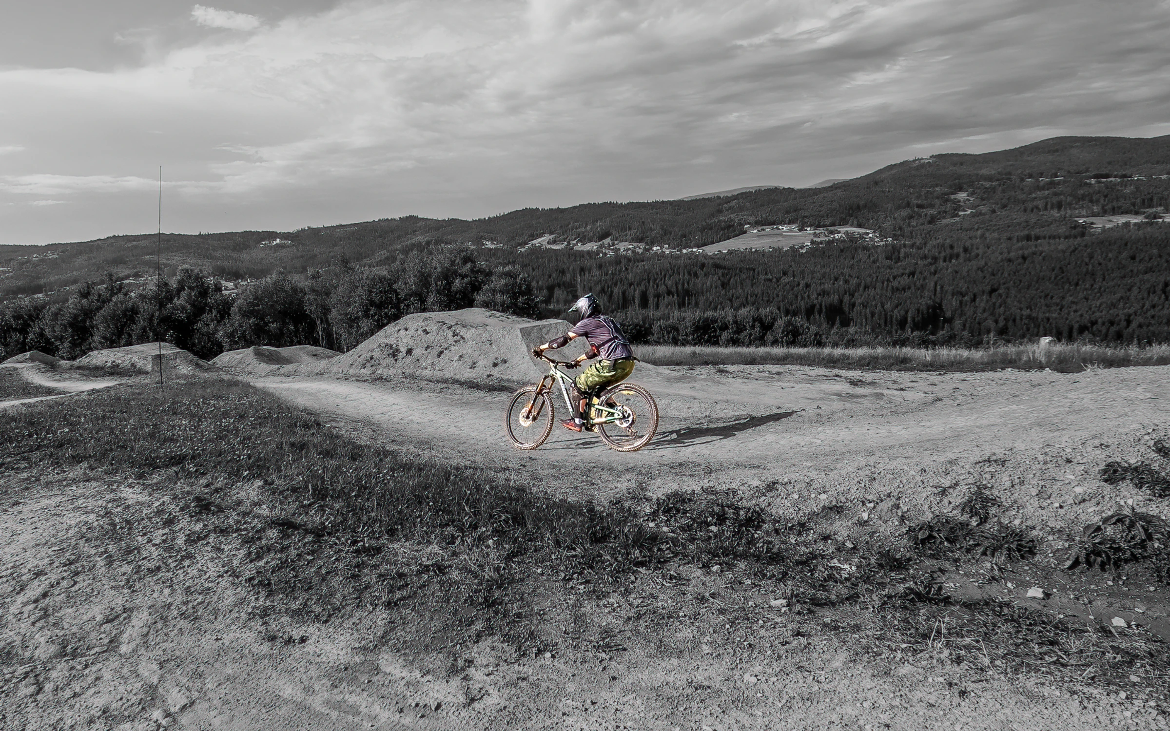 Motocrossowa jazda..