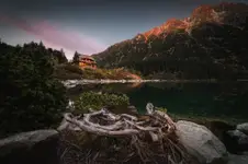 Schronisko Morskie Oko tuż po zachodzie słońca