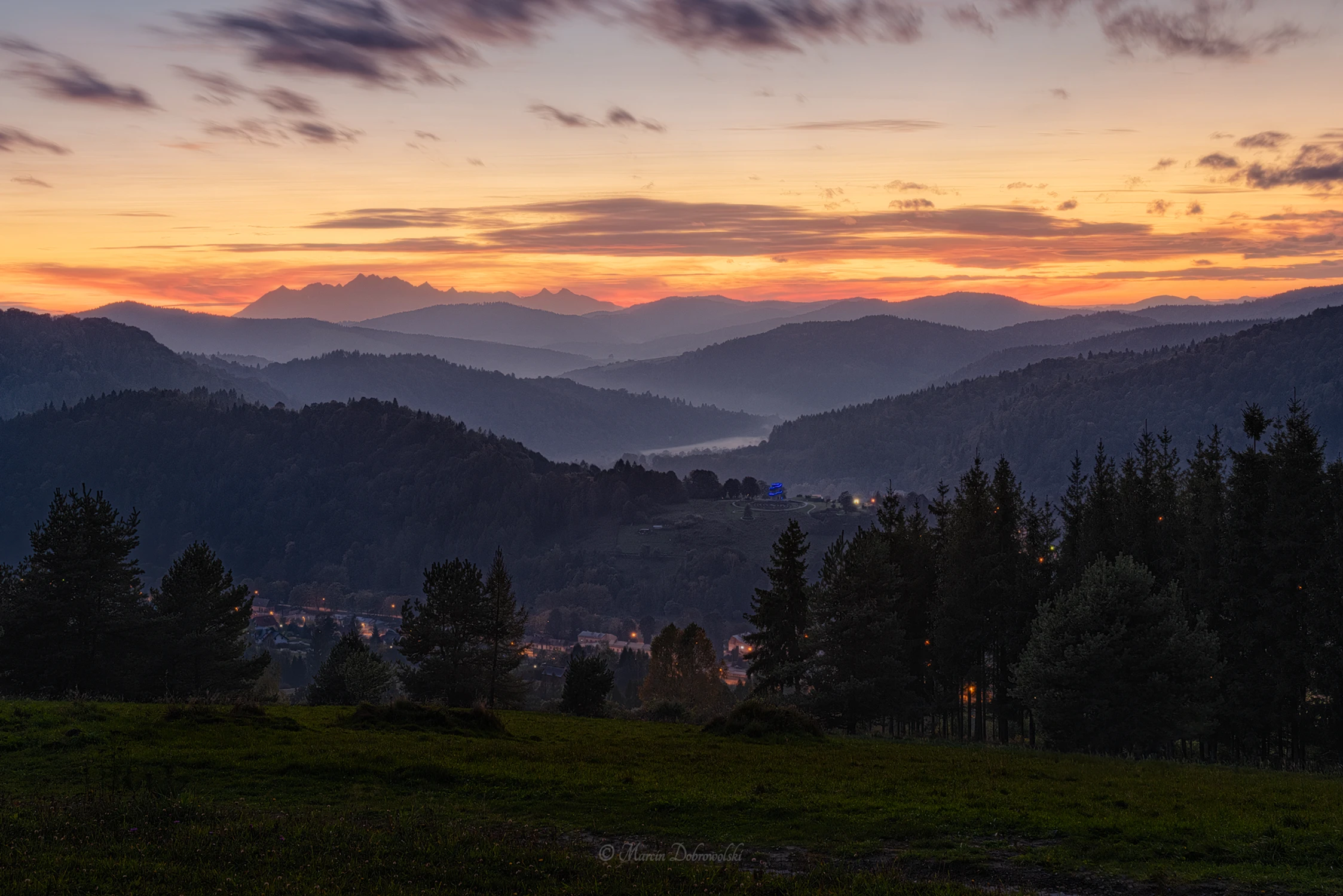 Sea Waves of Mountains