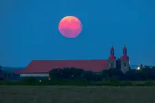 Dzisiejszy tranzyt nad kościołem