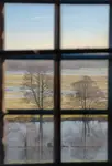 Krajobraz uwięziony za oknem
