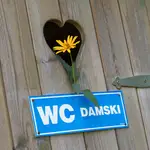 Obcym wstęp wzbroniony