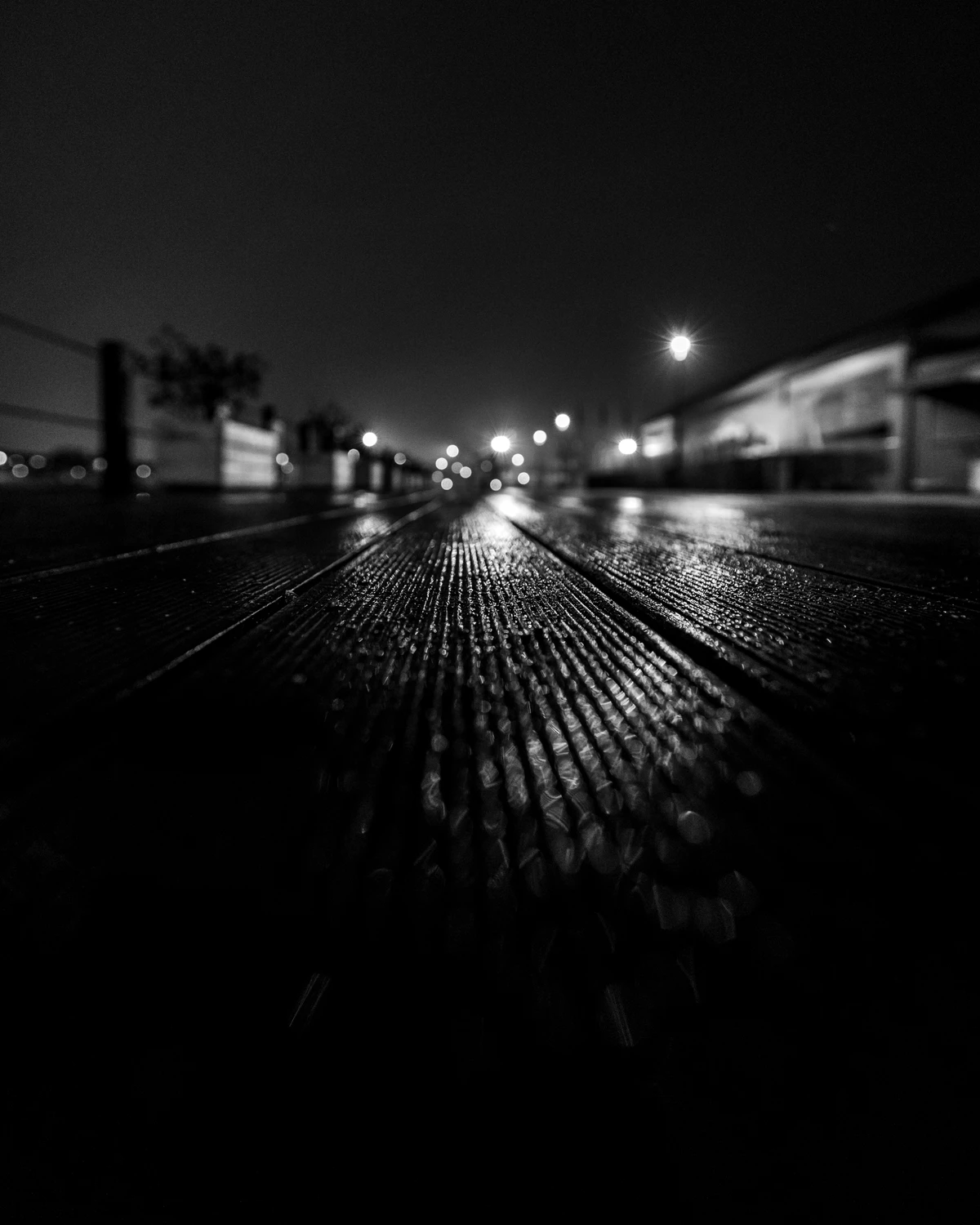 Świat w deszczowy wieczór