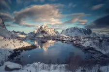 "PÓŁNOCNE ODBICIE"